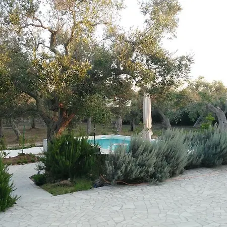 Gli Ulivi Villa Giurdignano Exterior photo